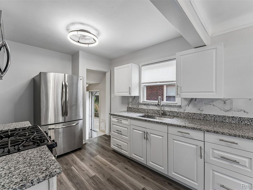 9990 Virgil Ave, photo 13
