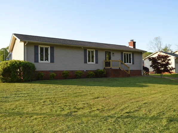 301 E Celestial Dr, Greer, SC 29651