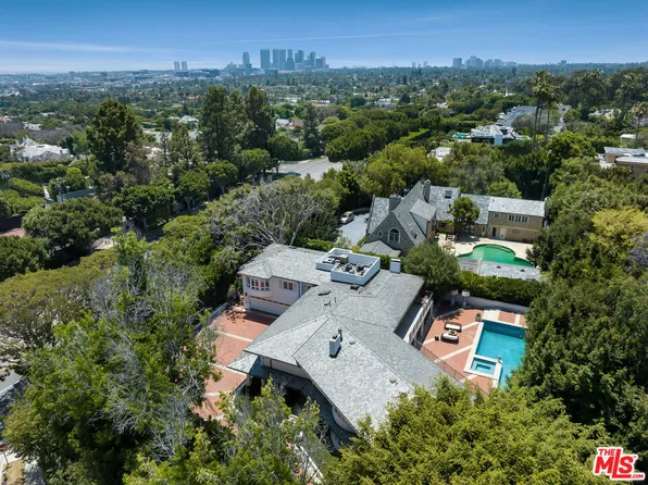 801 N Sierra Dr, Beverly Hills, CA 90210