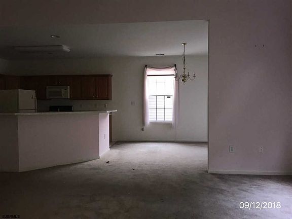 3rd image of 120 Dover Ct #28