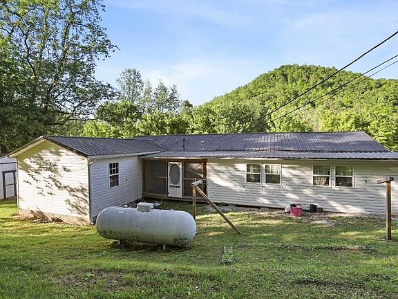 4th image of 1831 Fishtrap Rd