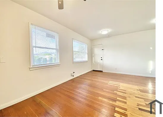2835 3/4 Huron St — Photo 5