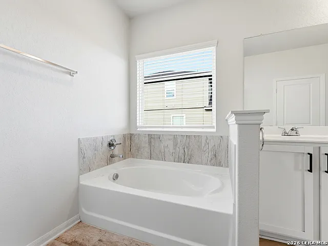 11718 Classmore Gap — Photo 23
