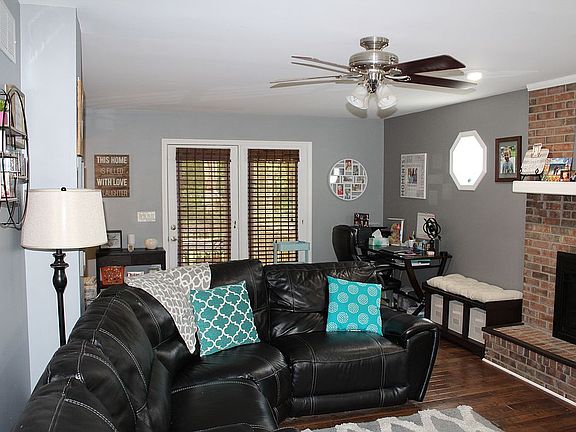 2nd image of 35 Barnwood Ct