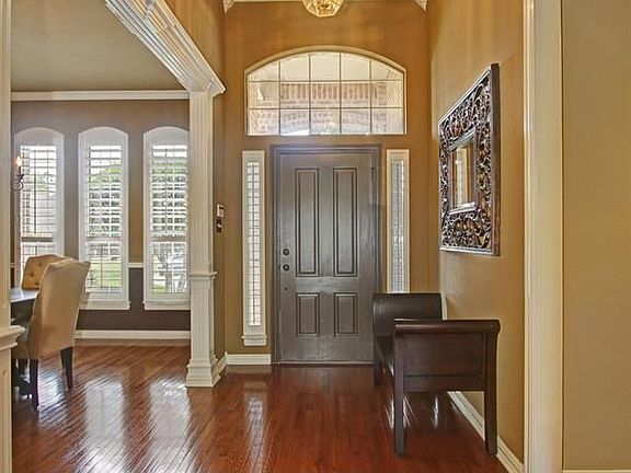 2nd image of 3505 Queensbury Way E