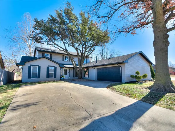 11804 Somerville Dr, Yukon, OK 73099