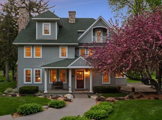 2107 Hill Rd, Wayzata, MN 55391