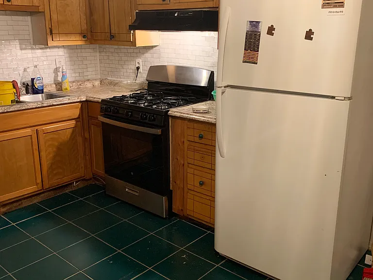 3009 Americus St — Photo 11