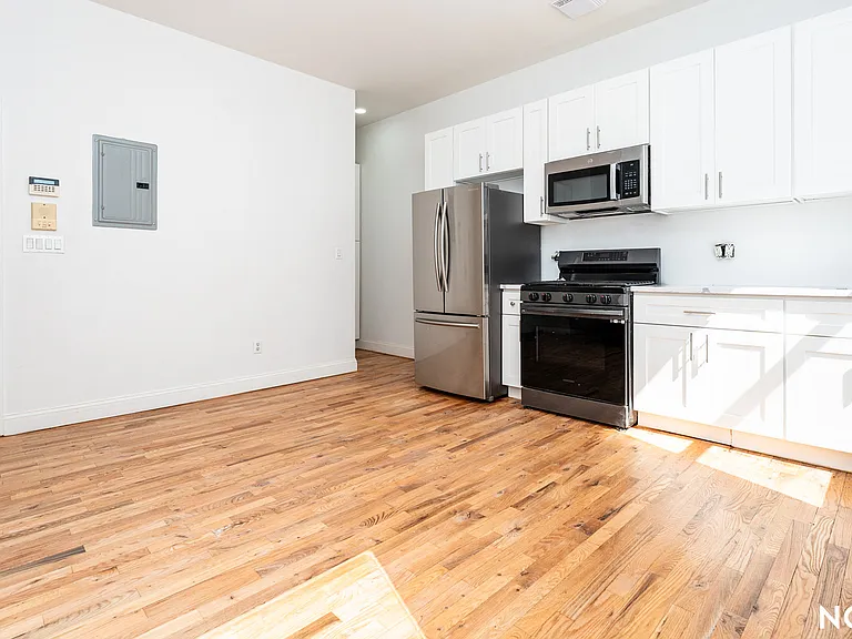 1439 Myrtle Ave #2B — Photo 5