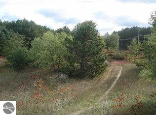 Rennie St, Traverse City, MI 49684