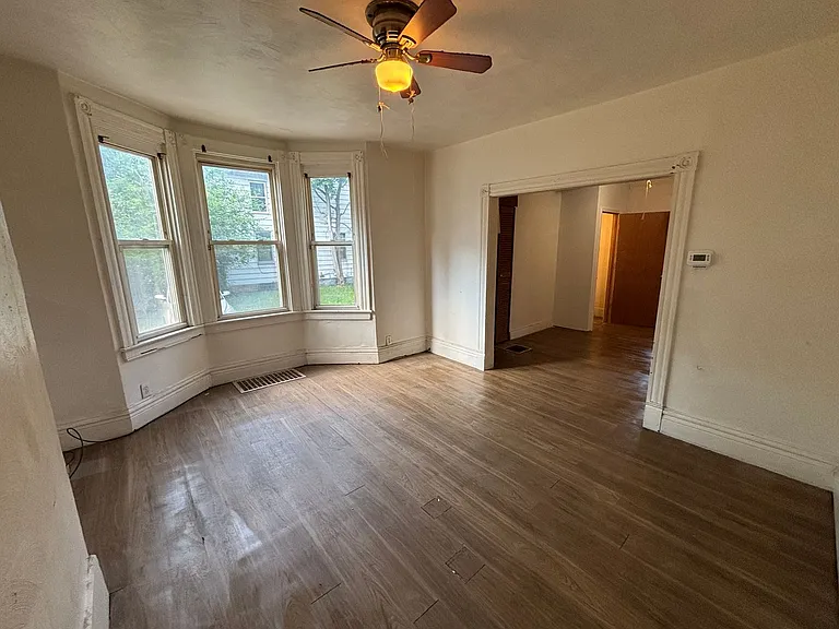3620 Grenada St — Photo 8