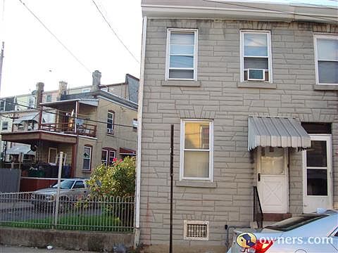 1st image of 831 Bingaman St