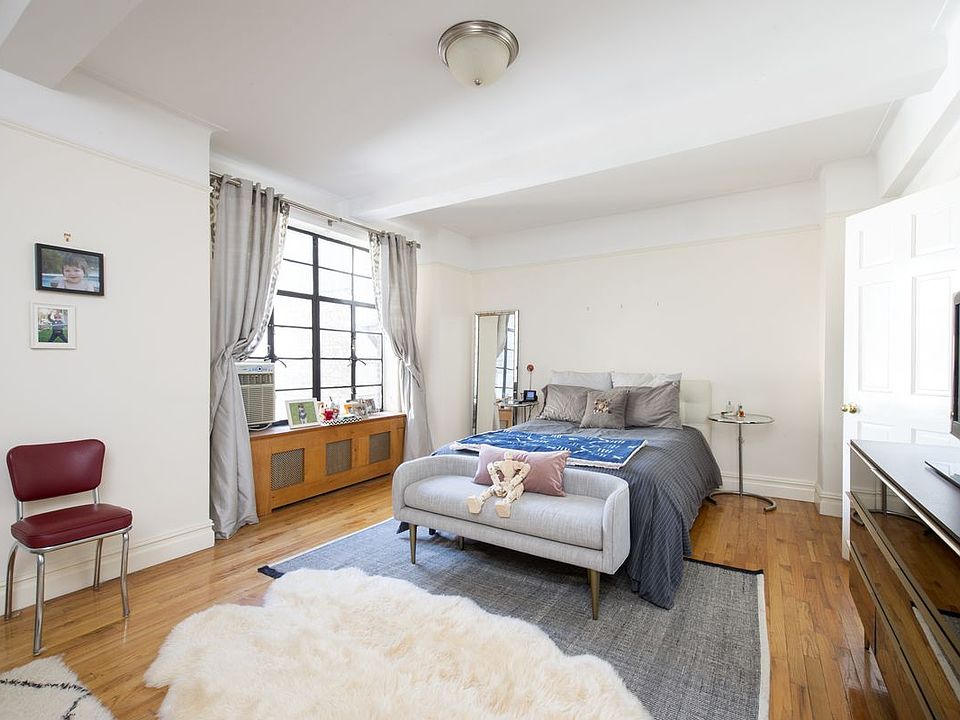 1st image of 1 University Pl APT 14G