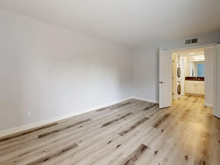 Indie Fairview — Photo 11