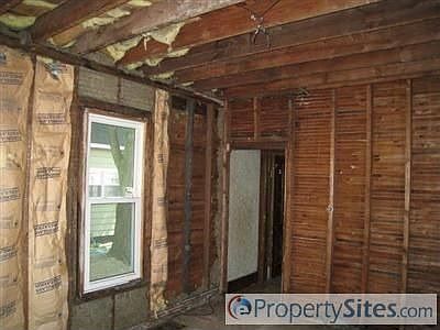 5th image of 100 E Railroad St