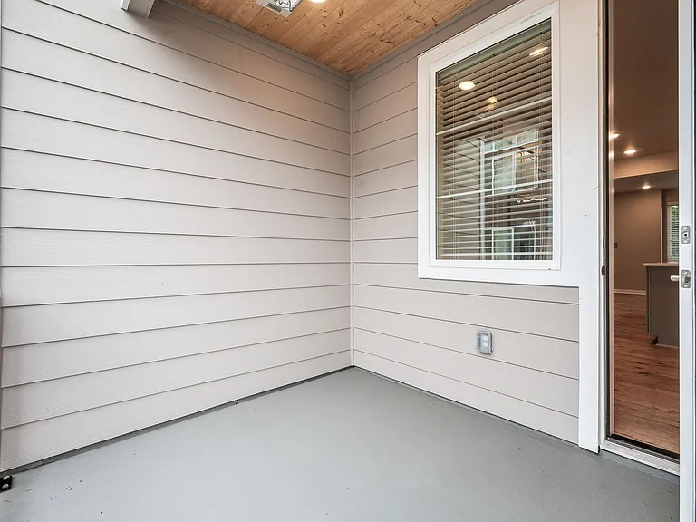 6636 NE 188th Ct #3 — Photo 8
