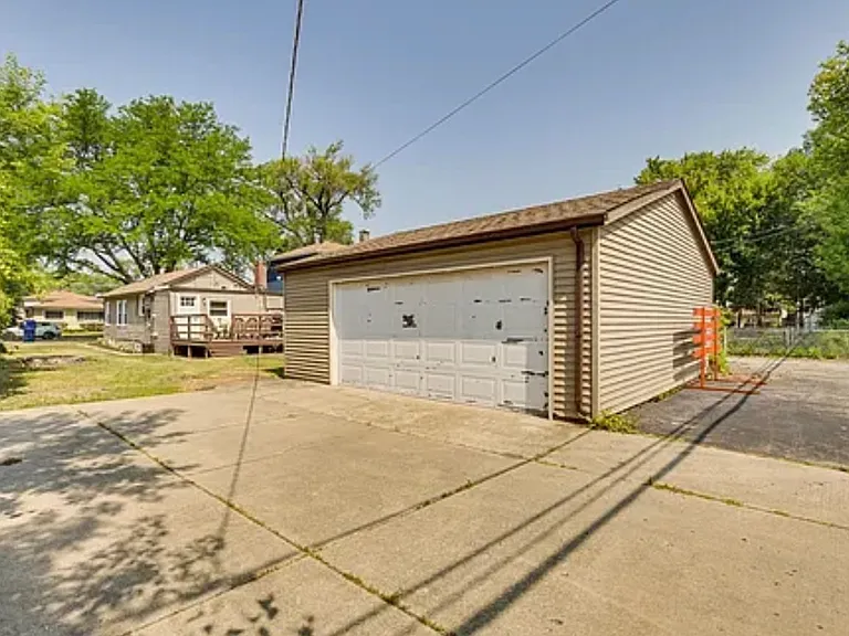 1675 S Cora St — Photo 6