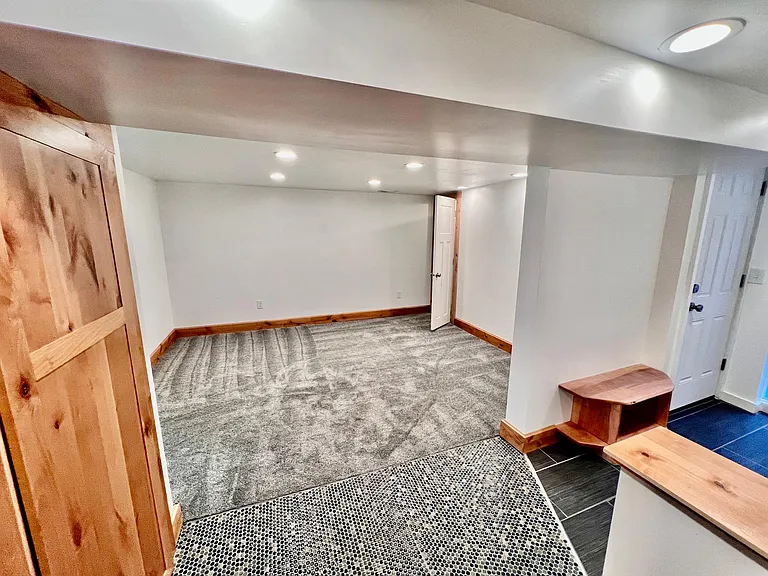 2352 E Lakeview Dr #B — Photo 6
