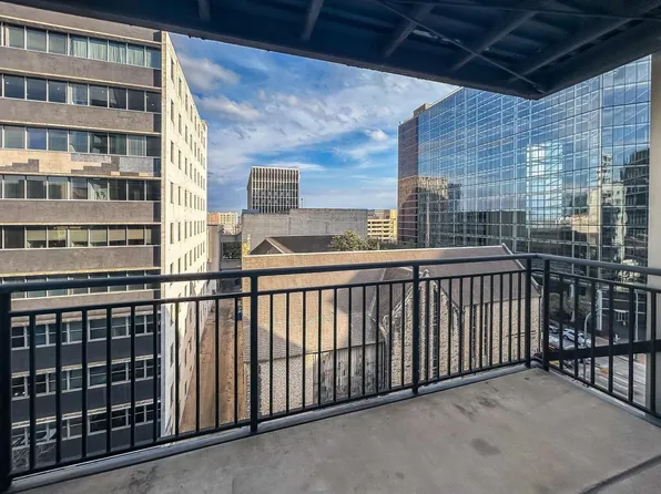 800 Brazos St Unit 1006, Austin, TX 78701