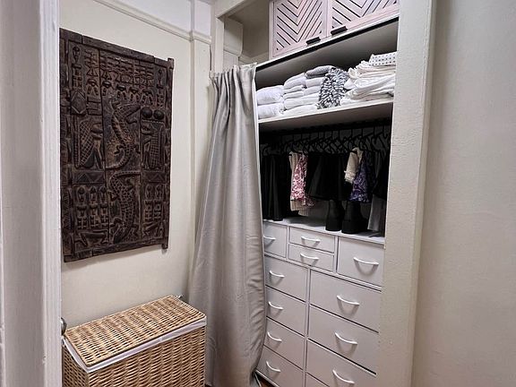 3rd image of 310 E 55th St #8BE