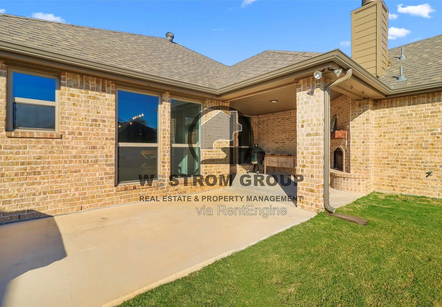 4 bed, 2.0 bath, 1926 sqft, $2,590 — Photo 4