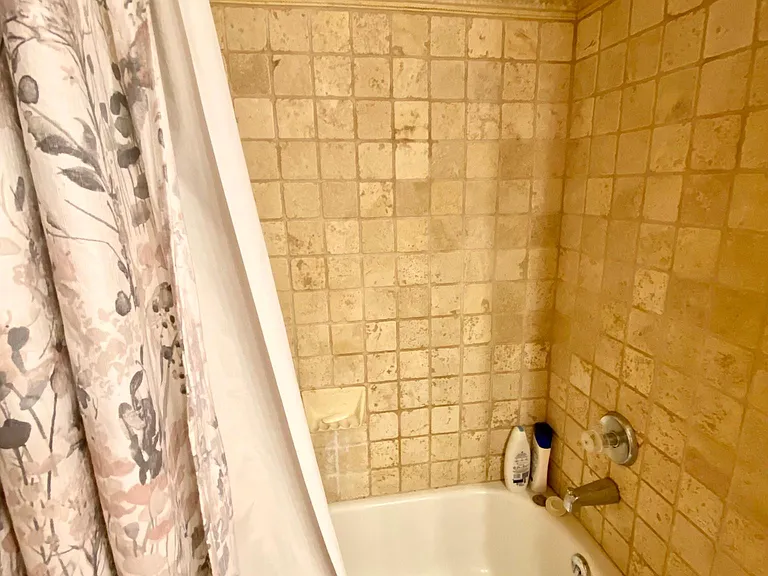 1111 S Villard St #B8 — Photo 3