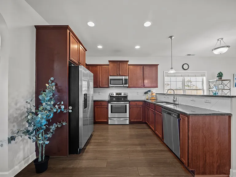 509 Romper Rd — Photo 29