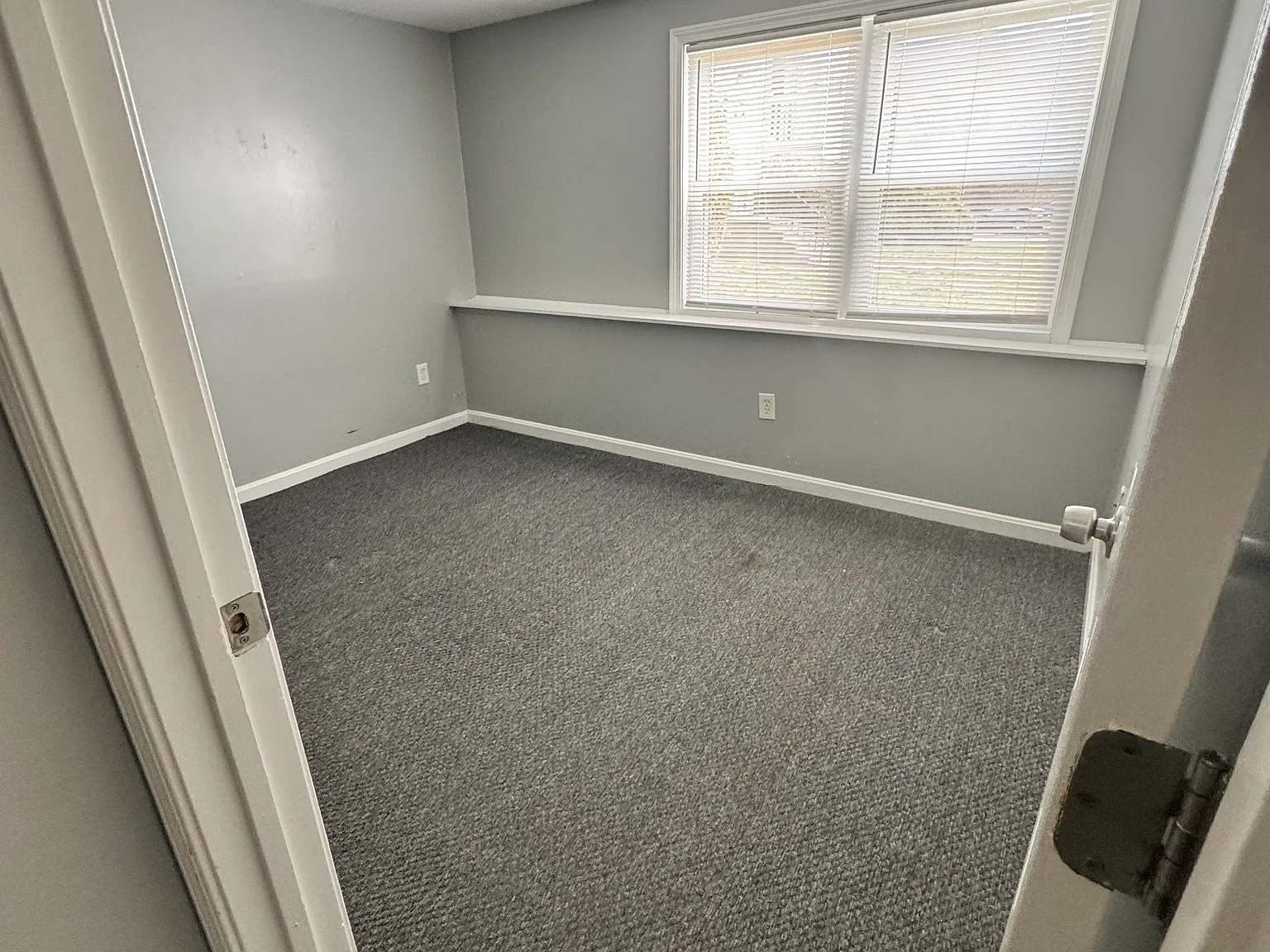 2 bed, 745 sqft, $1,900 — Photo 4