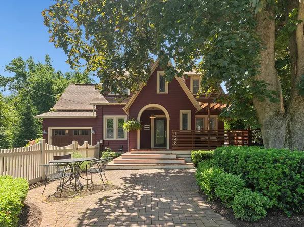 128 Gum St, New Lenox, IL 60451