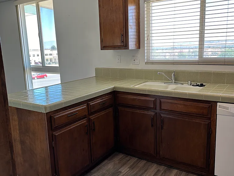 16138 Kamana Rd #5 — Photo 8