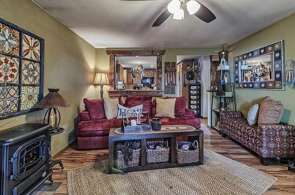 4th image of 1716 Bentwood Dr