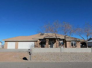 5660 E Mary Lou St, Pahrump, NV 89061
