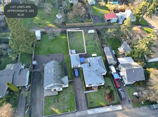 1652 Augusta Aly, Eugene, OR 97403