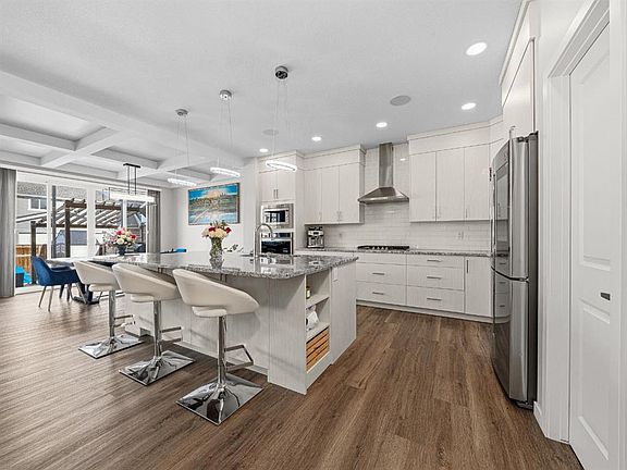 2nd image of 44 S Masters Ter SE