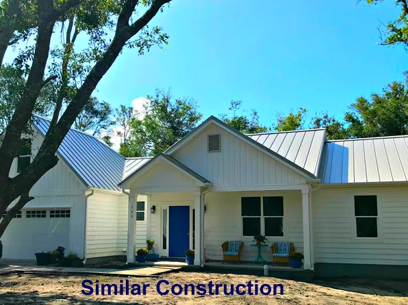 102 Evergreen Lane, Pine Knoll Shores, NC 28512