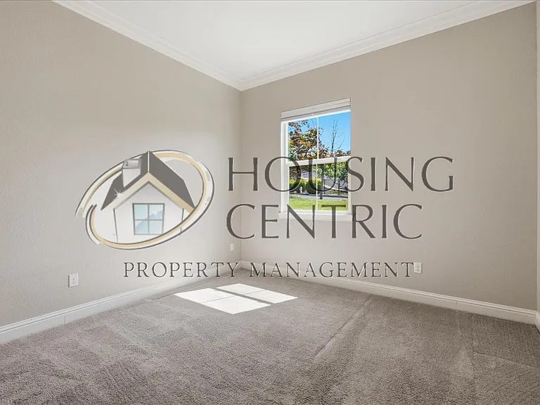 7242 Breaker Point Way — Photo 8