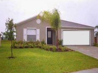 1044 Singleton Cir, Groveland, FL 34736