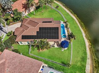 19323 King Palm Ct, Boca Raton, FL 33498