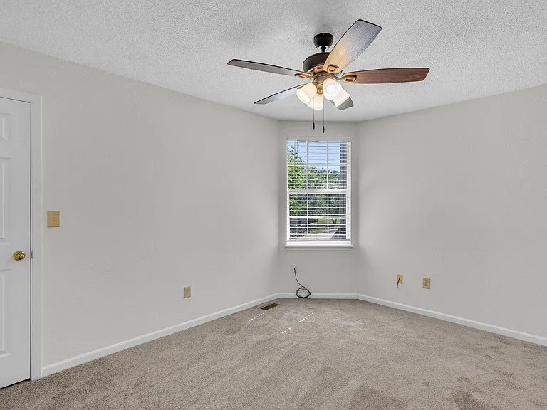 4401-4403 Cheryl Ct. — Photo 31