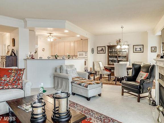 3rd image of 19370 Magnolia Grove Sq Unit 411