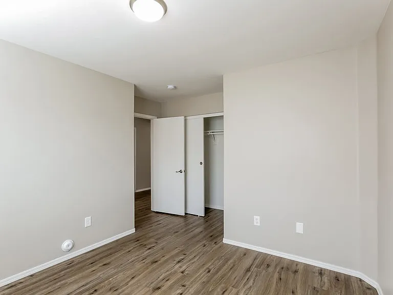 3929 W Irwin Ave — Photo 13