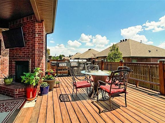 4th image of 5608 W Murfield Dr