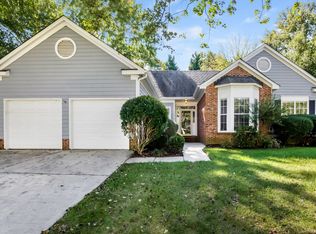 11910 Harris Ridge Dr, Charlotte, NC 28269