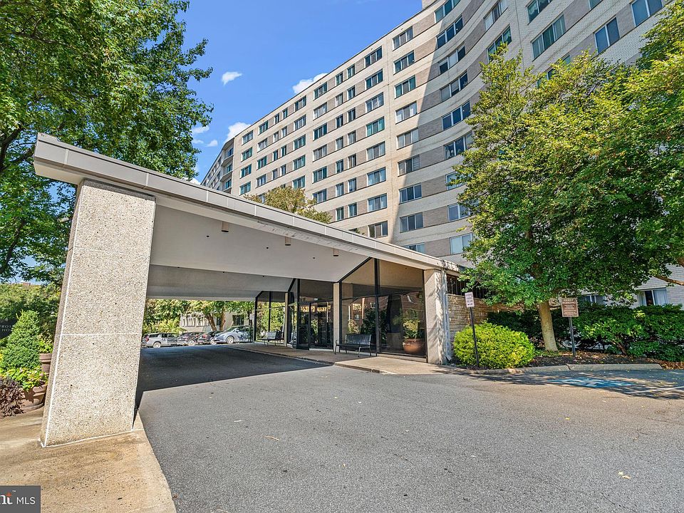 1st image of 1200 N Nash St APT 867