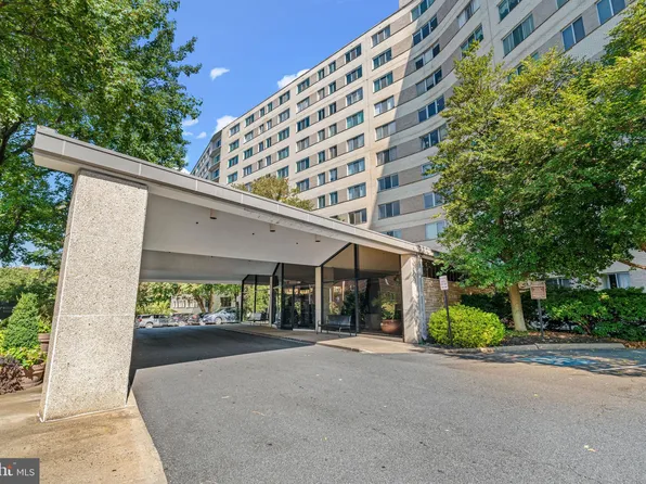 1200 N Nash St APT 867, Arlington, VA 22209