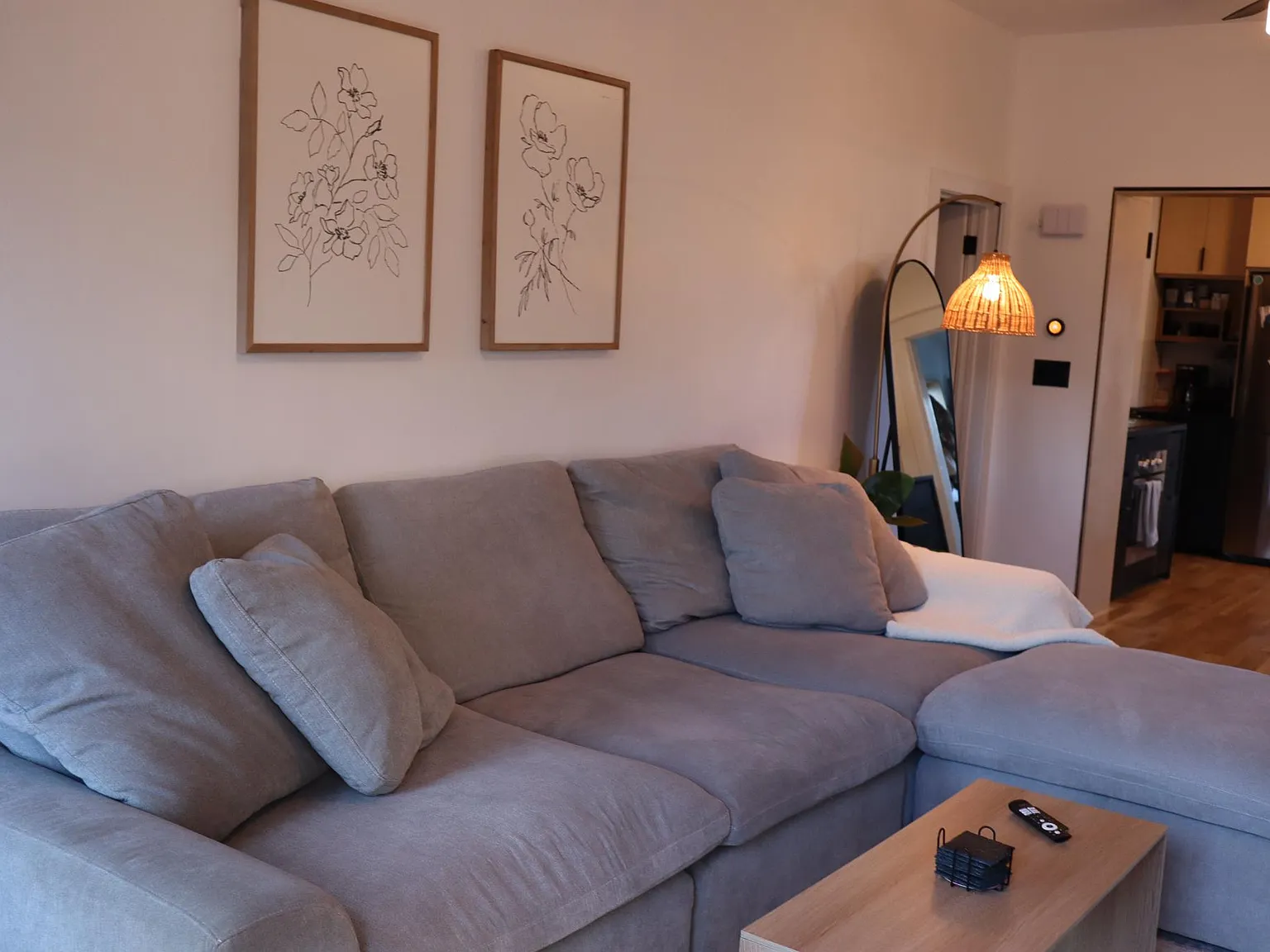 2 bed, 994 sqft, $2,800 — Photo 3
