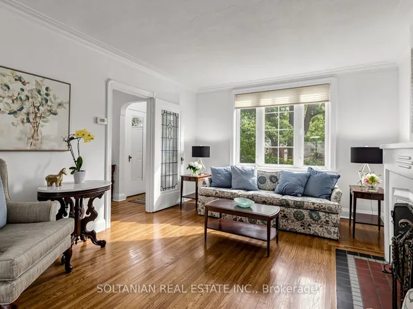 39 Fairside Ave, Toronto, ON M4C 3H1