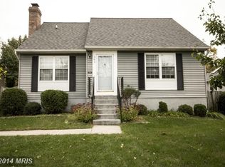 303 Nature Walk Ln, Pasadena, MD 21122