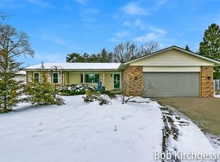 2509 Holtman Dr NE, Grand Rapids, MI