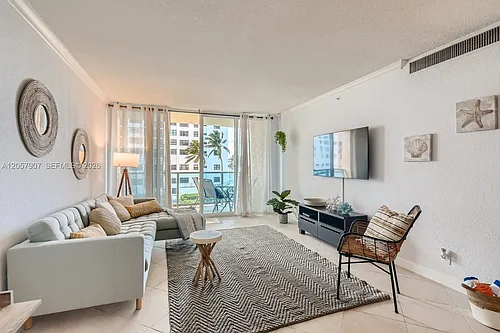 2501 S Ocean Dr #308 Photo 1